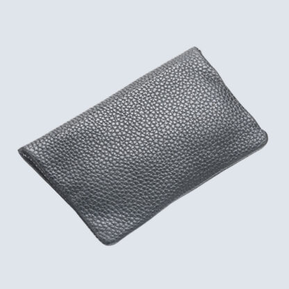X 831 -TOBACCO POUCH