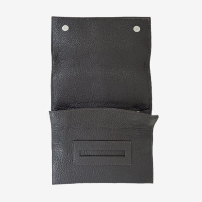 X 765 - TOBACCO POUCH