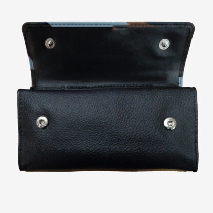 X 857 - TOBACCO POUCH